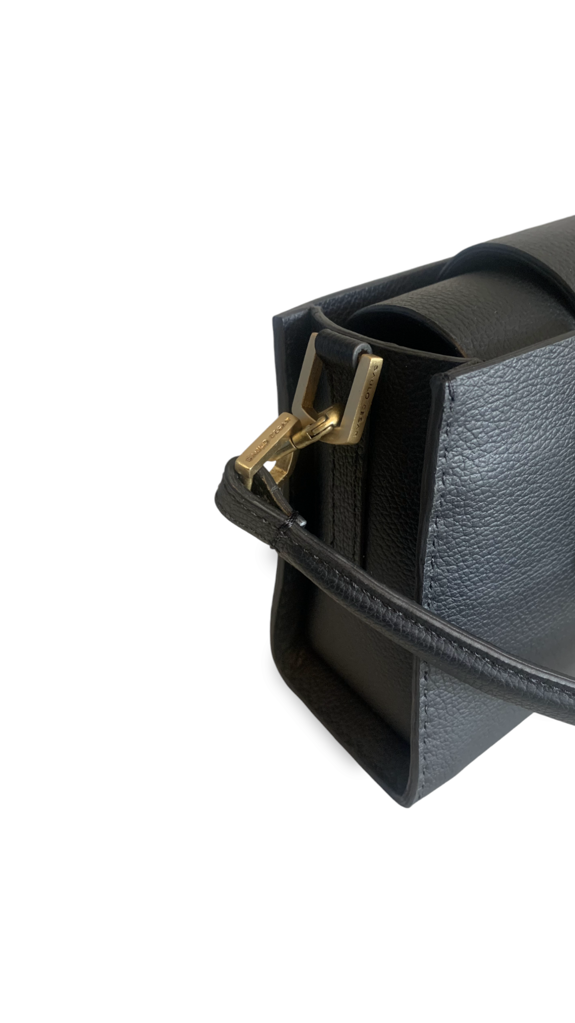 Bolsa Phí preta com dourada - Sob demanda